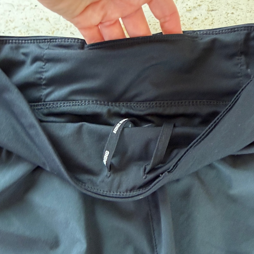 Nike Dri Fit Women's Black Athletic Shorts size small - Picture 5 of 12